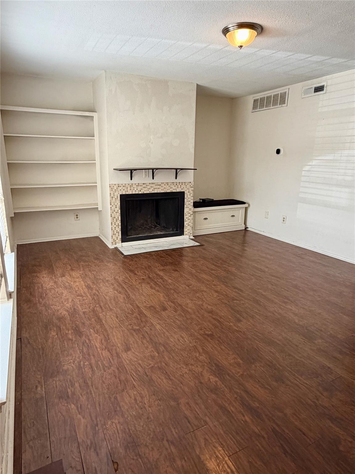 6910 Hart LN #703, Austin, TX 78731 photo 4