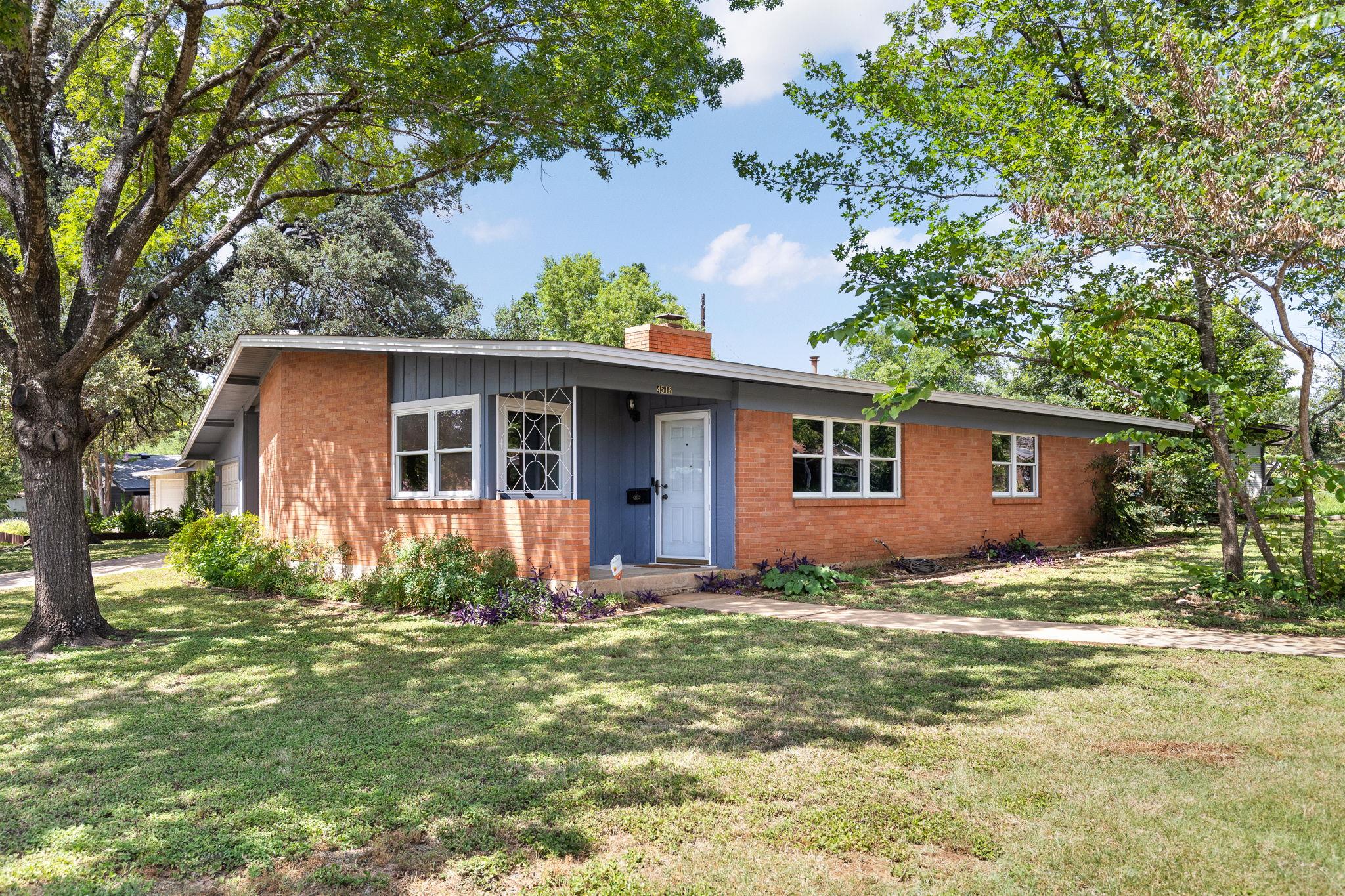 4516 Pack Saddle PASS, Austin, TX 78745 photo 2