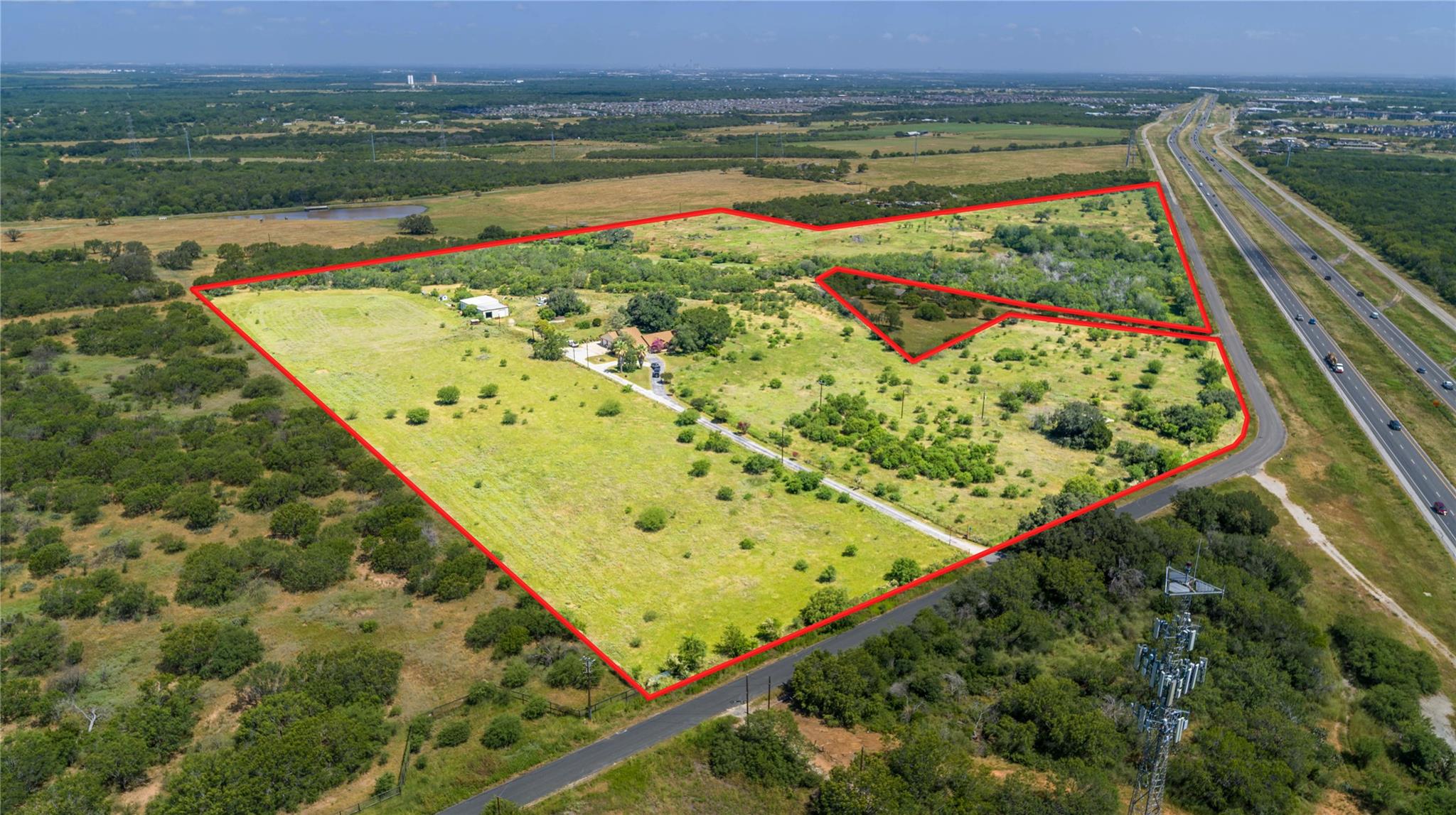 16385 Donop RD, Elmendorf, TX 78112 photo 4