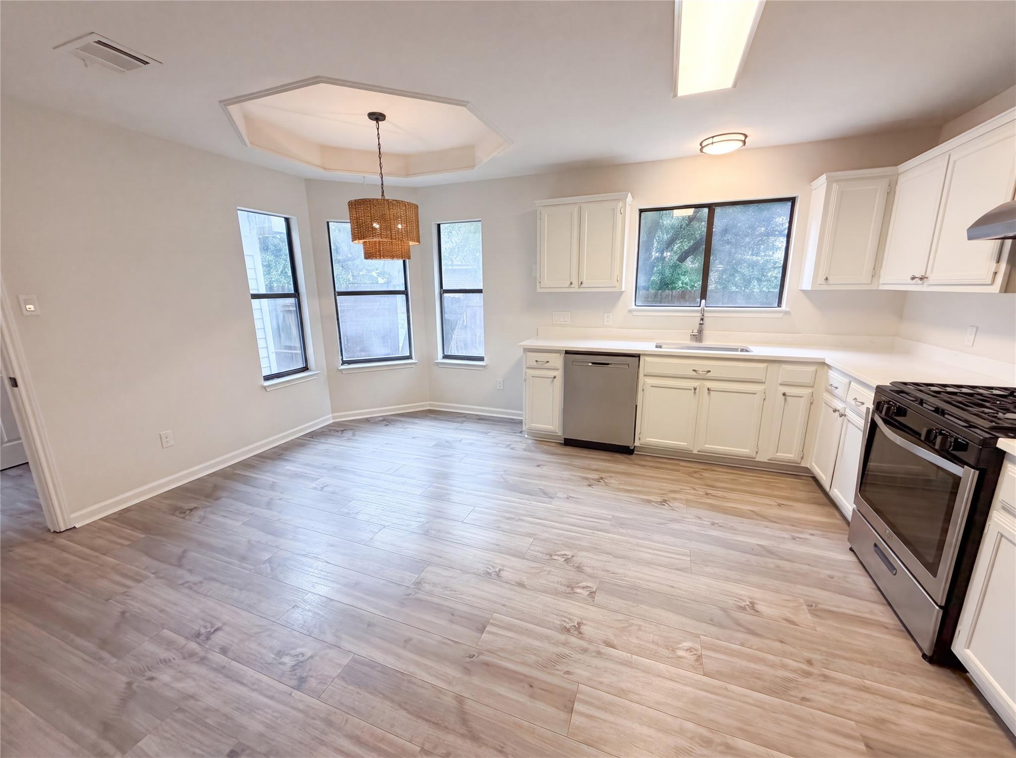 1517 River Oak DR, Leander, TX 78641 photo 3