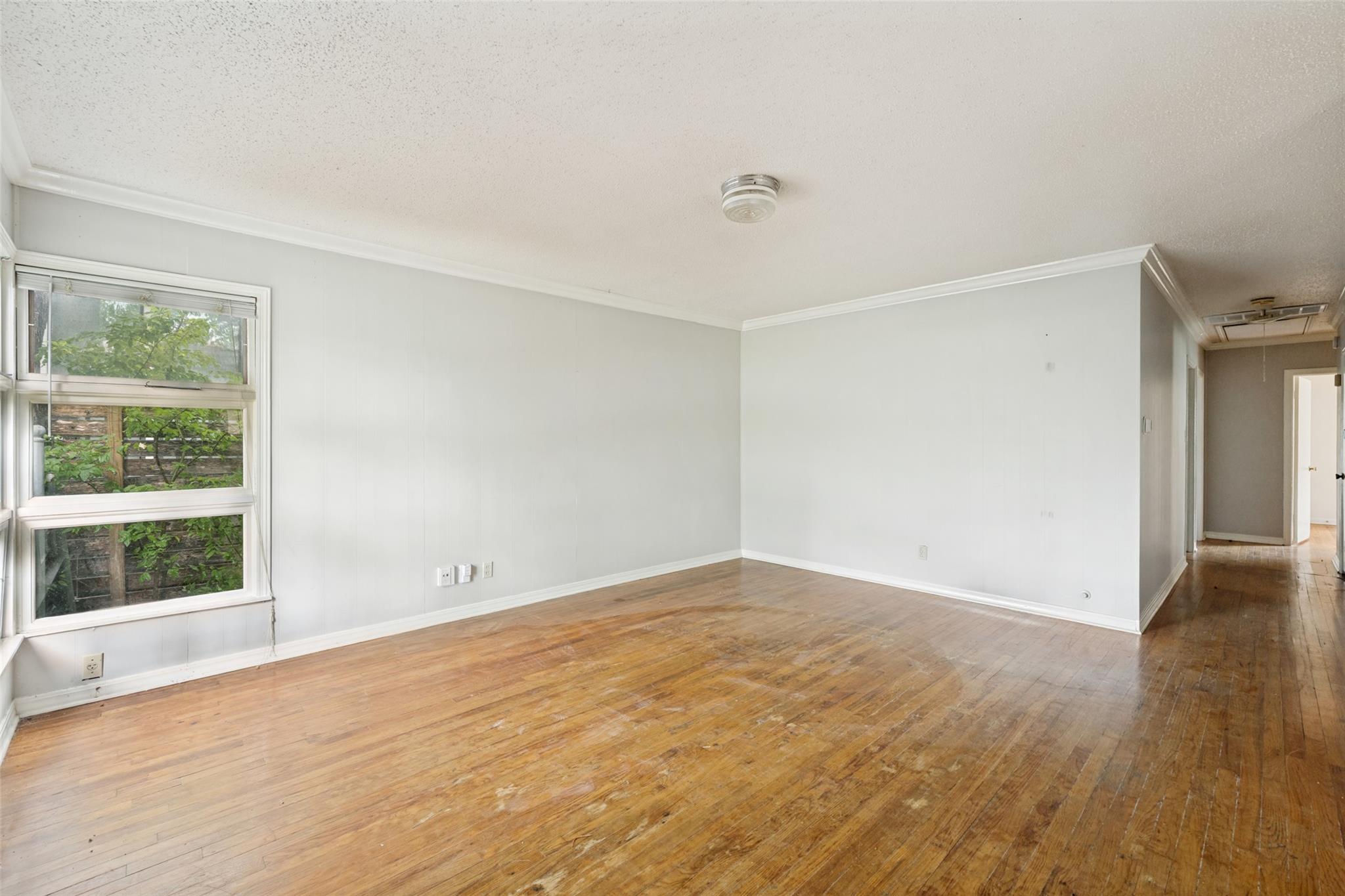 209 Woodward ST, Austin, TX 78704 photo 4