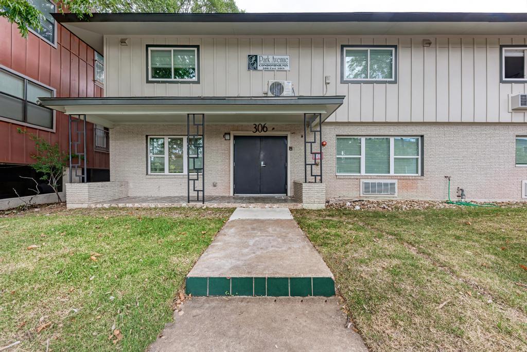 306 30th ST #3, Austin, TX 78705 photo 4