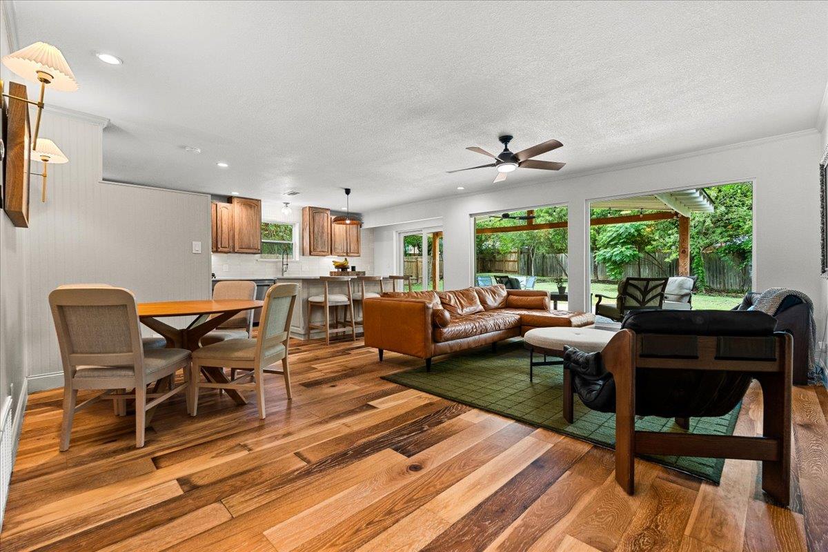 2802 Leeds CV, Austin, TX 78745 photo 4