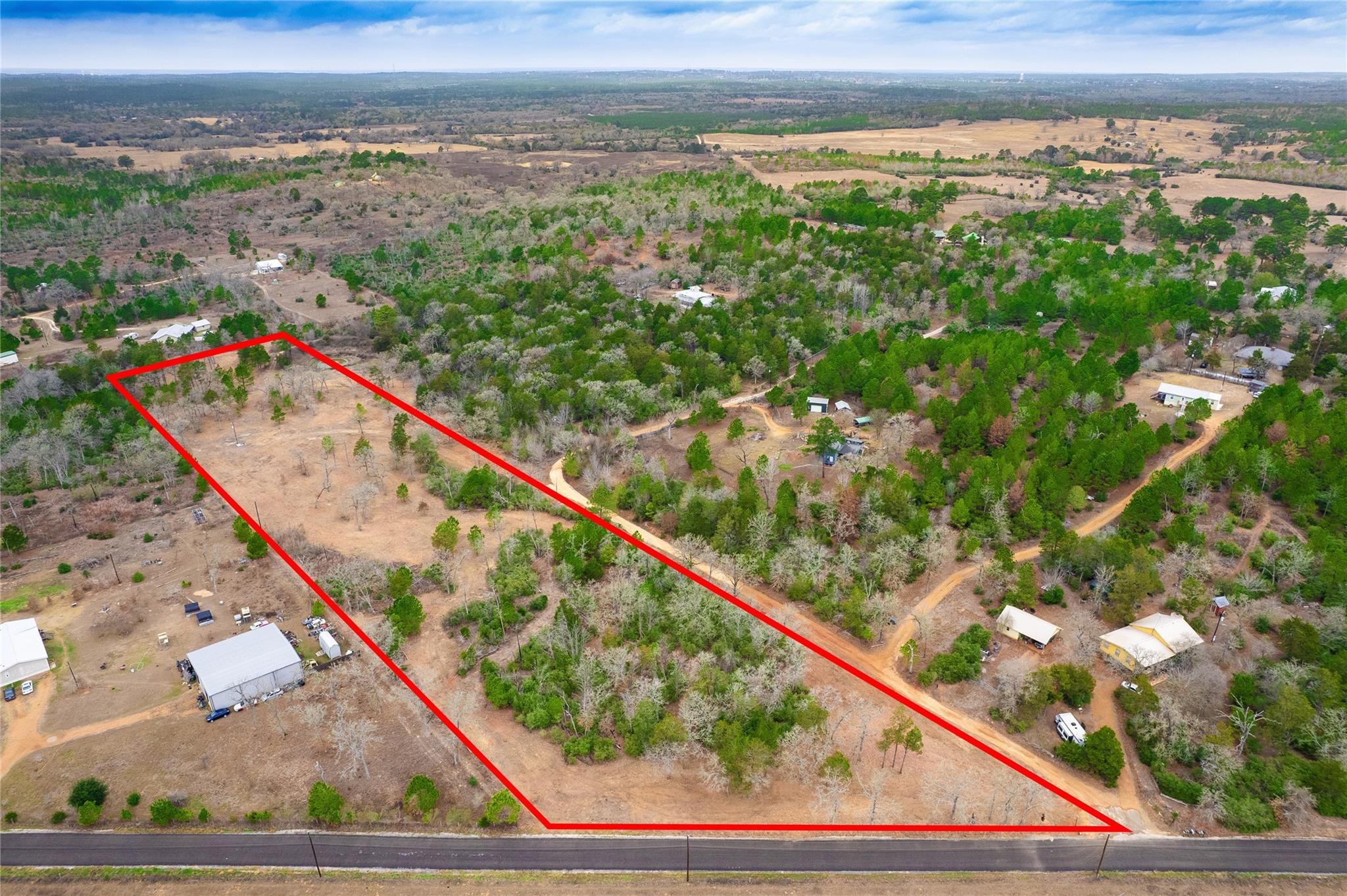 123 Abbey LN, Smithville, TX 78957 photo 2