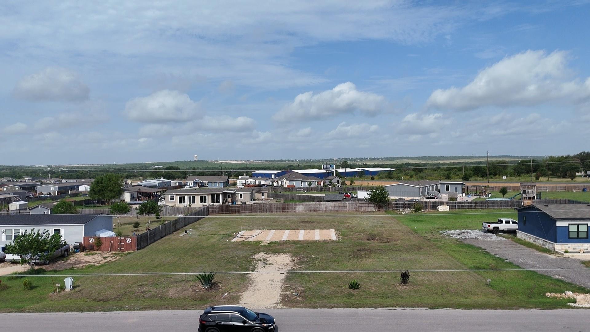 258 Arrowhead CV, Kyle, TX 78640 photo 2