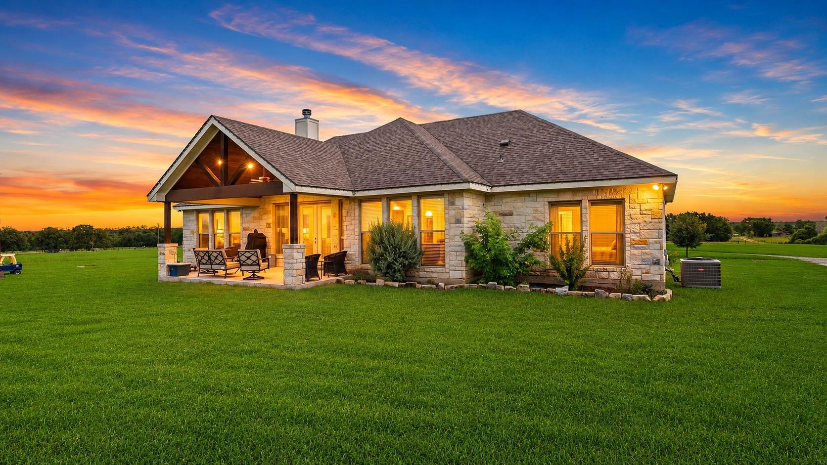 1606 County Road 216, Giddings, TX 78942 photo 2