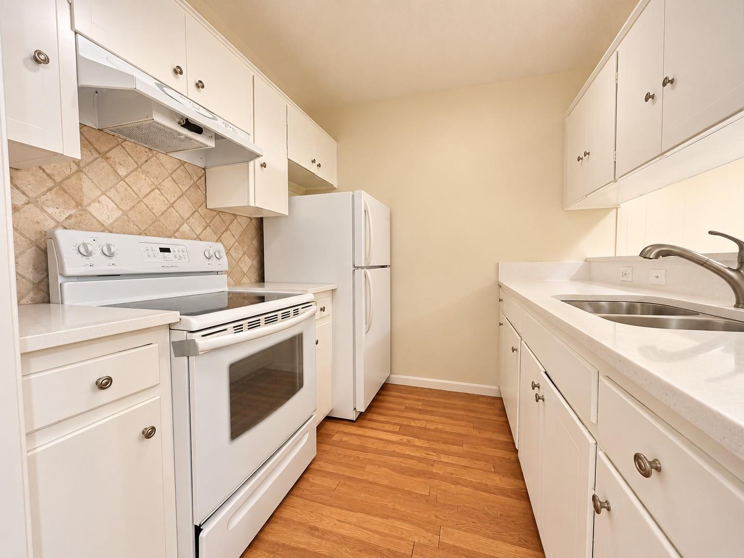 5001 Bull Creek RD #124, Austin, TX 78731 photo 2
