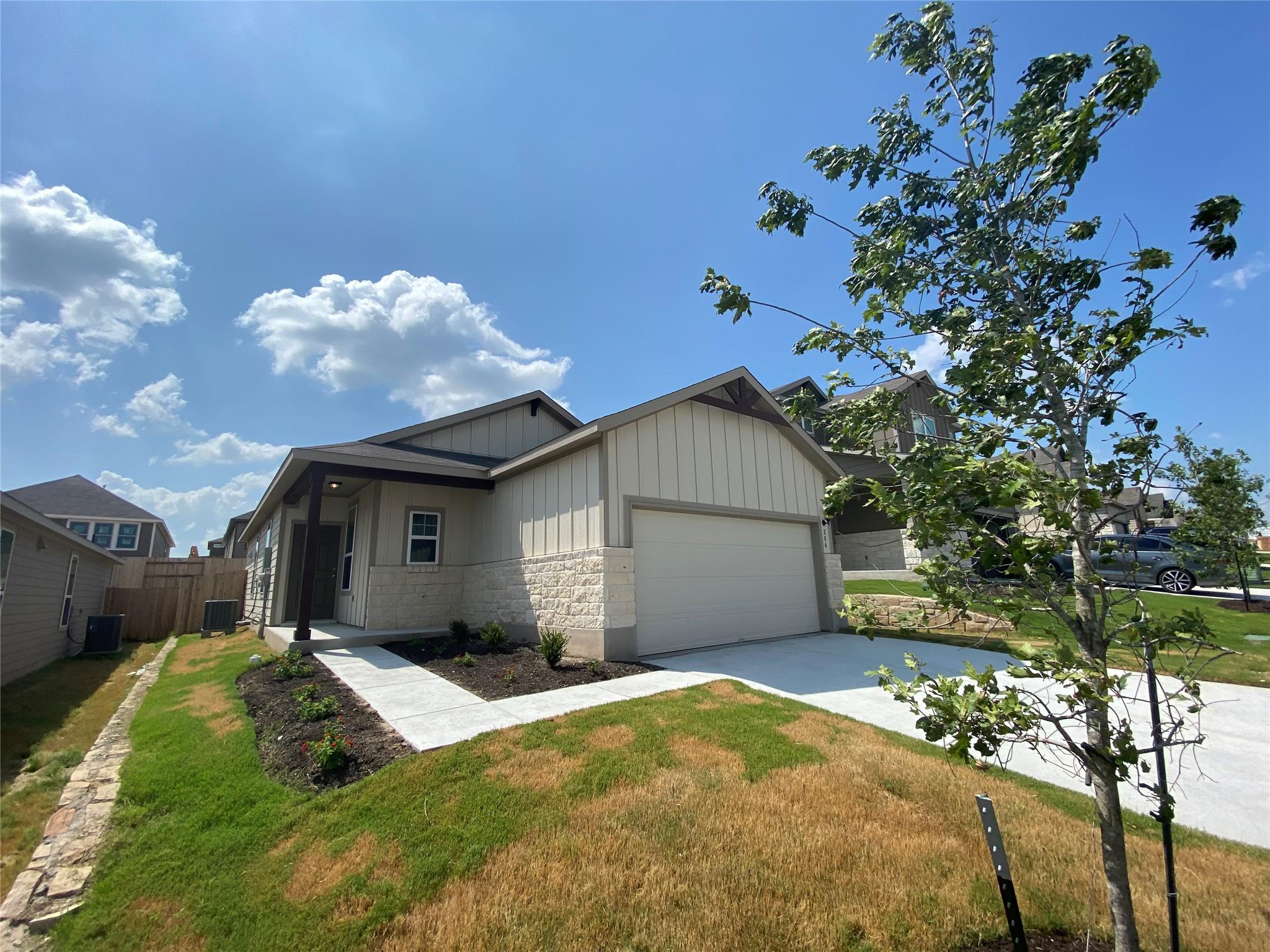 204 Nettletree DR, Buda, TX 78610 photo 3