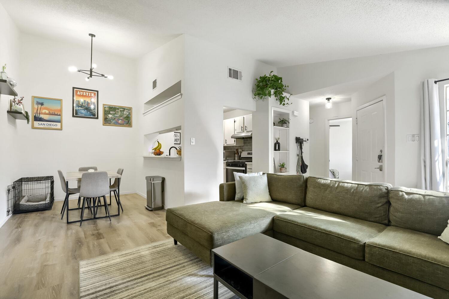11904 Sunhillow BND, Austin, TX 78758 photo 4