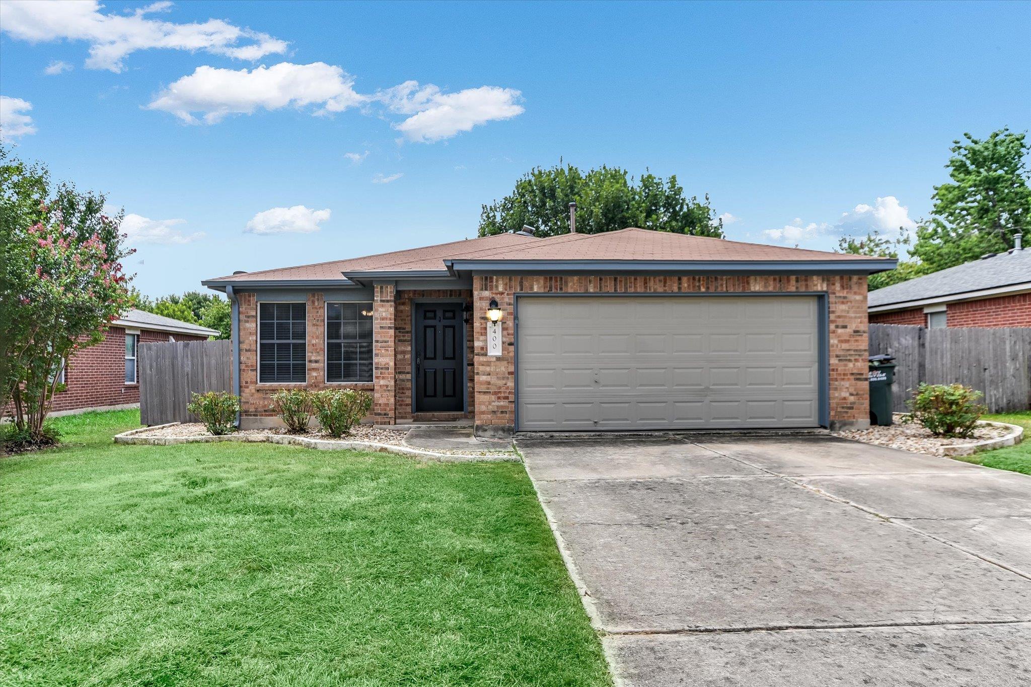 400 Ashbury DR, Leander, TX 78641 photo 3