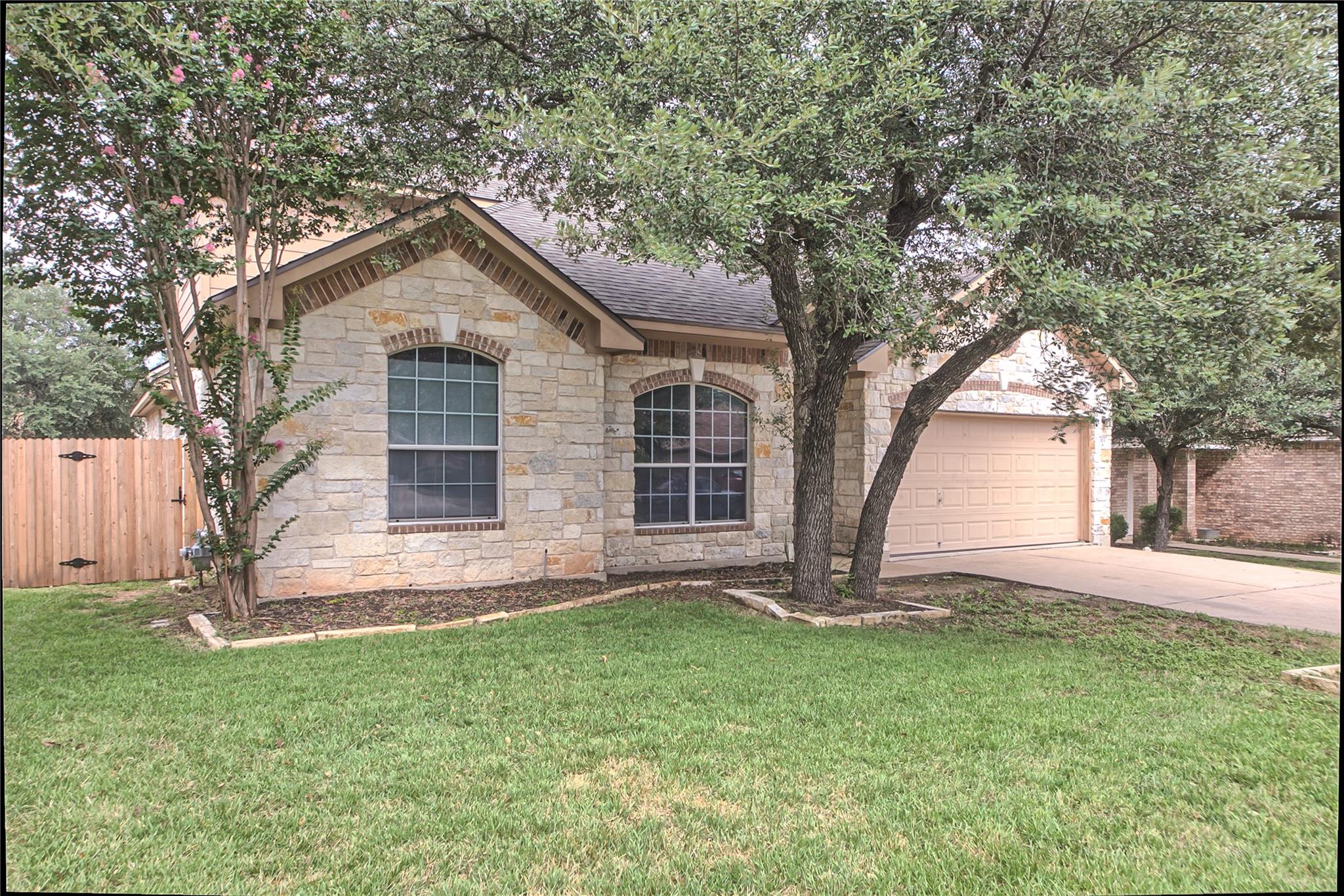 313 Olmos DR, Leander, TX 78641 photo 5