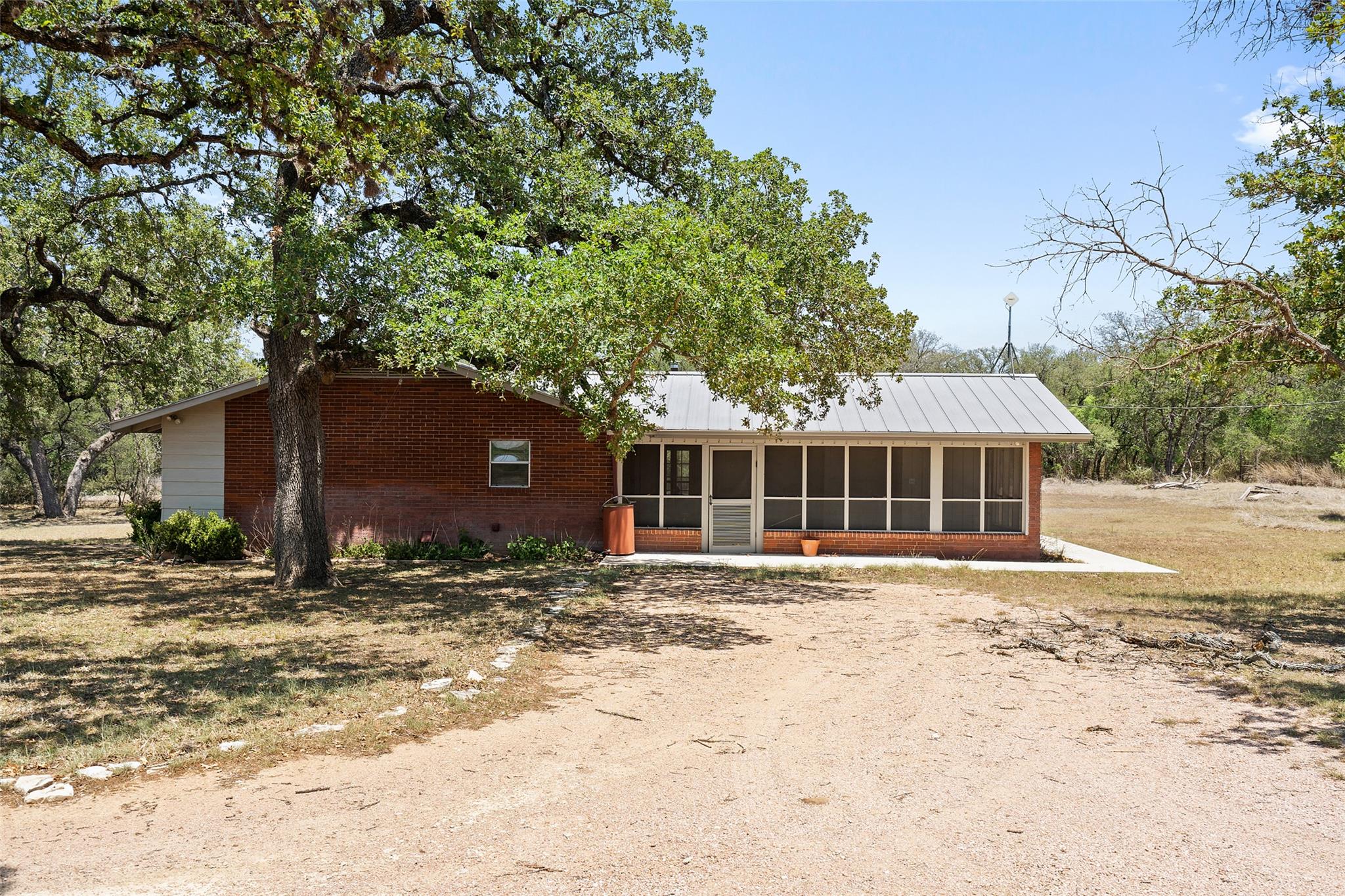 2942 Ranch Road 2766, Johnson City, TX 78636 photo 5