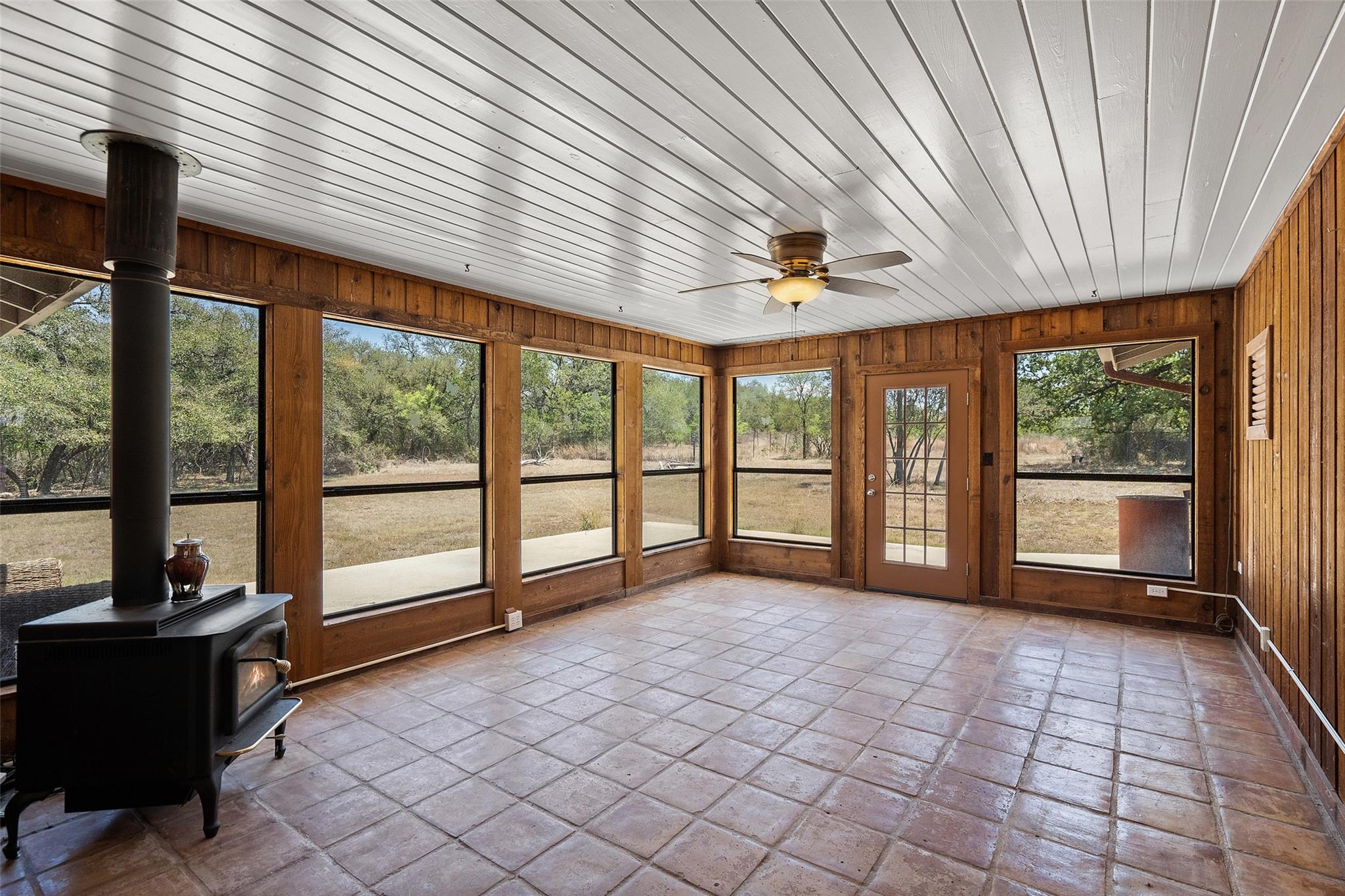2942 Ranch Road 2766, Johnson City, TX 78636 photo 4