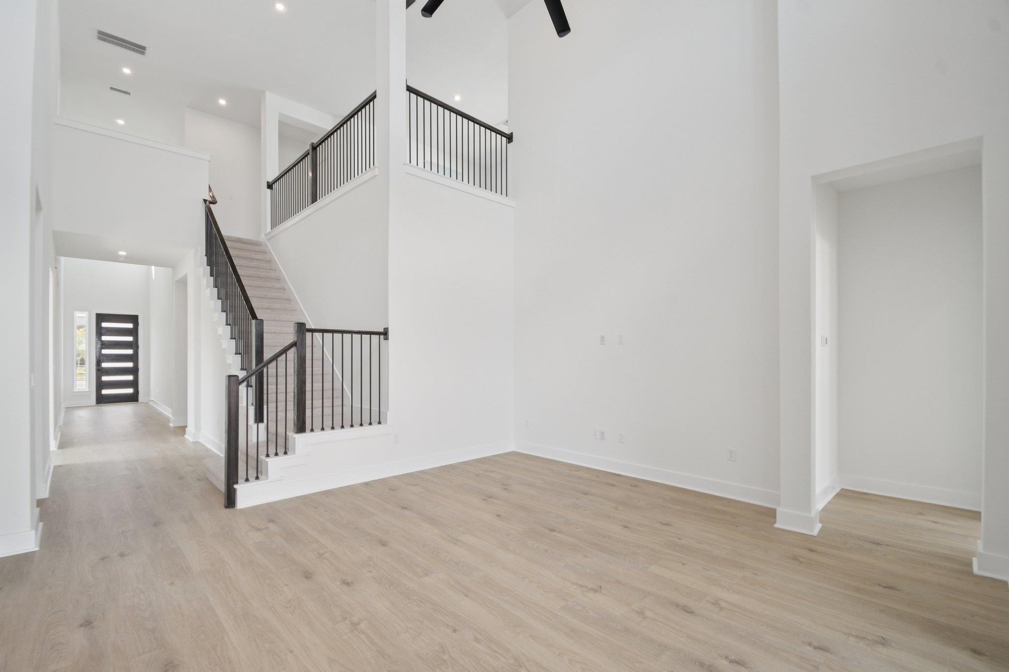 2259 Sarabanda ST, Round Rock, TX 78681 photo 4
