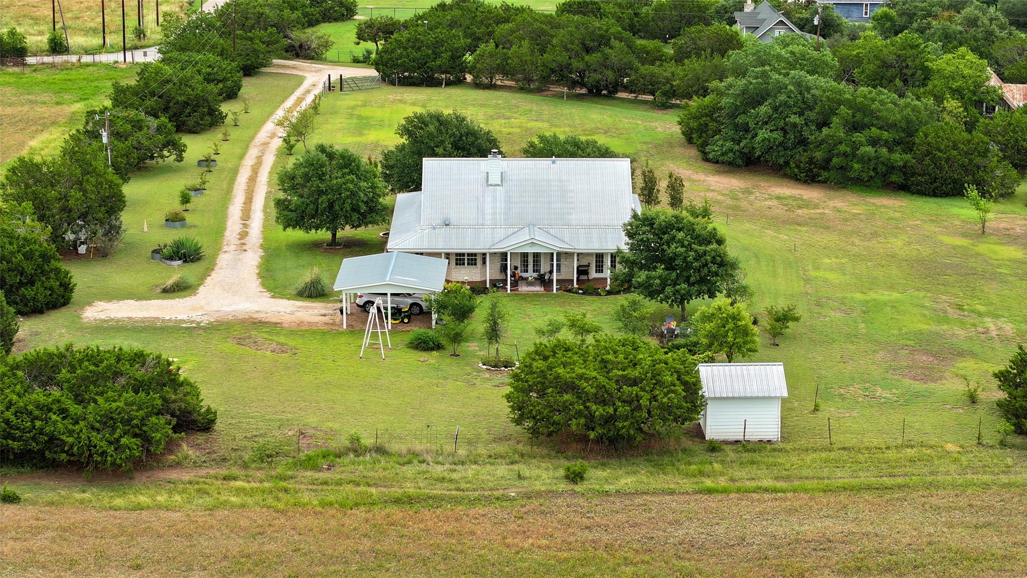 1505 County Road 315, Jarrell, TX 76537 photo 5