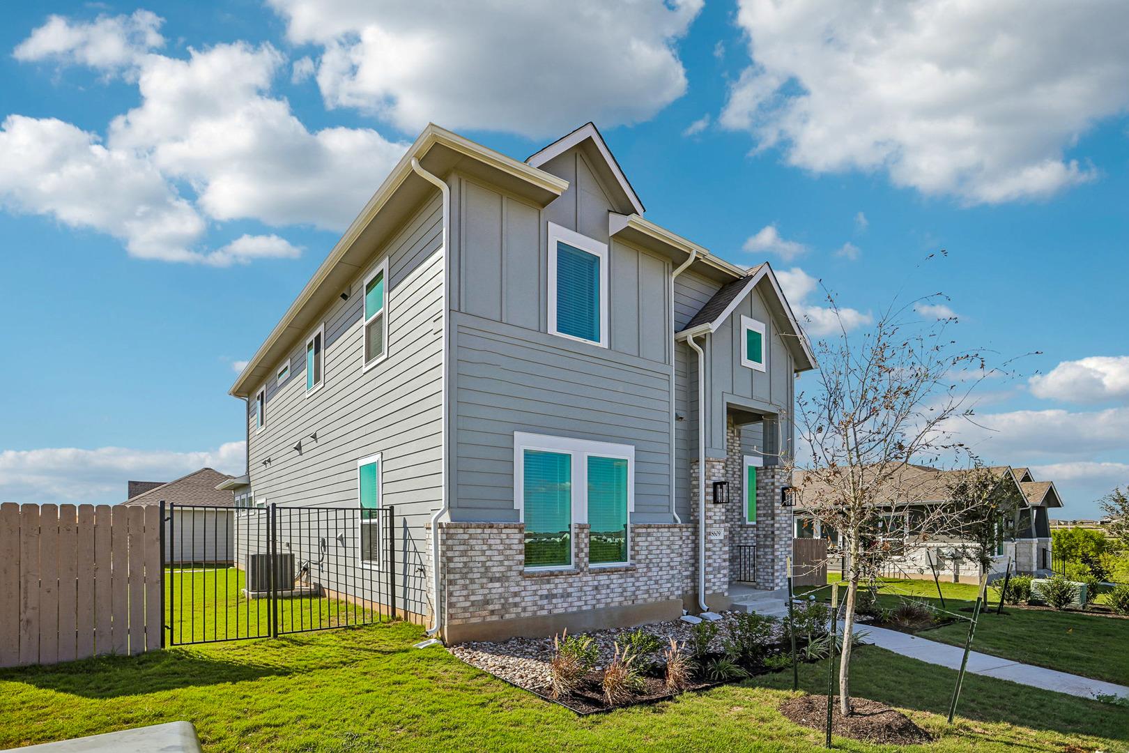 8609 Chalgrin PL, Austin, TX 78744 photo 2