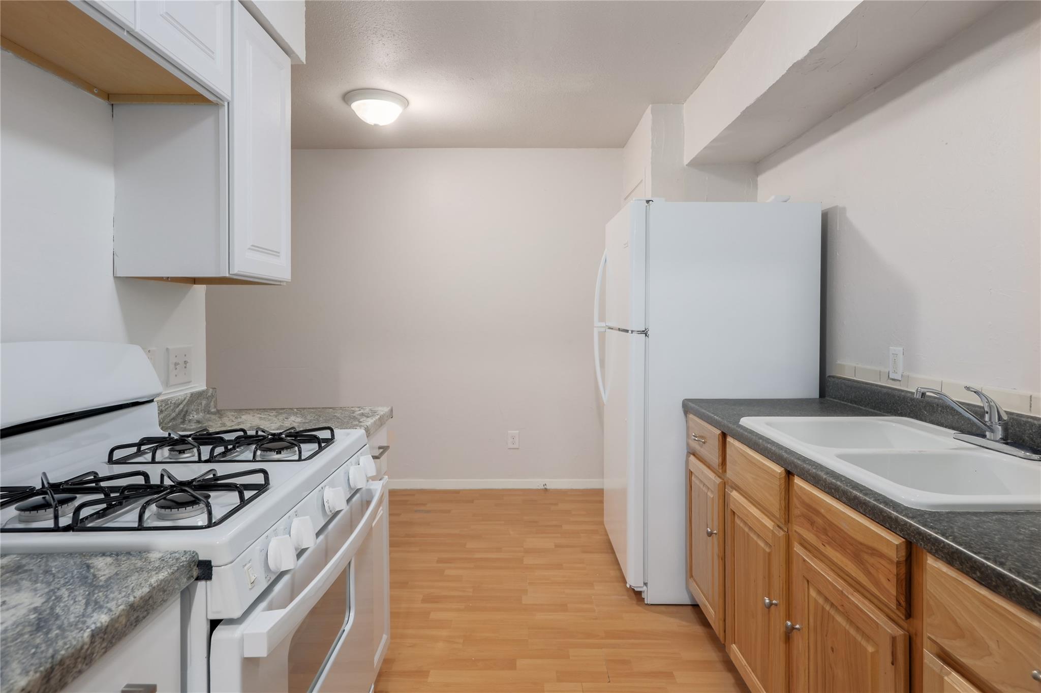2201 Mission Hill CIR #4, Austin, TX 78741 photo 3