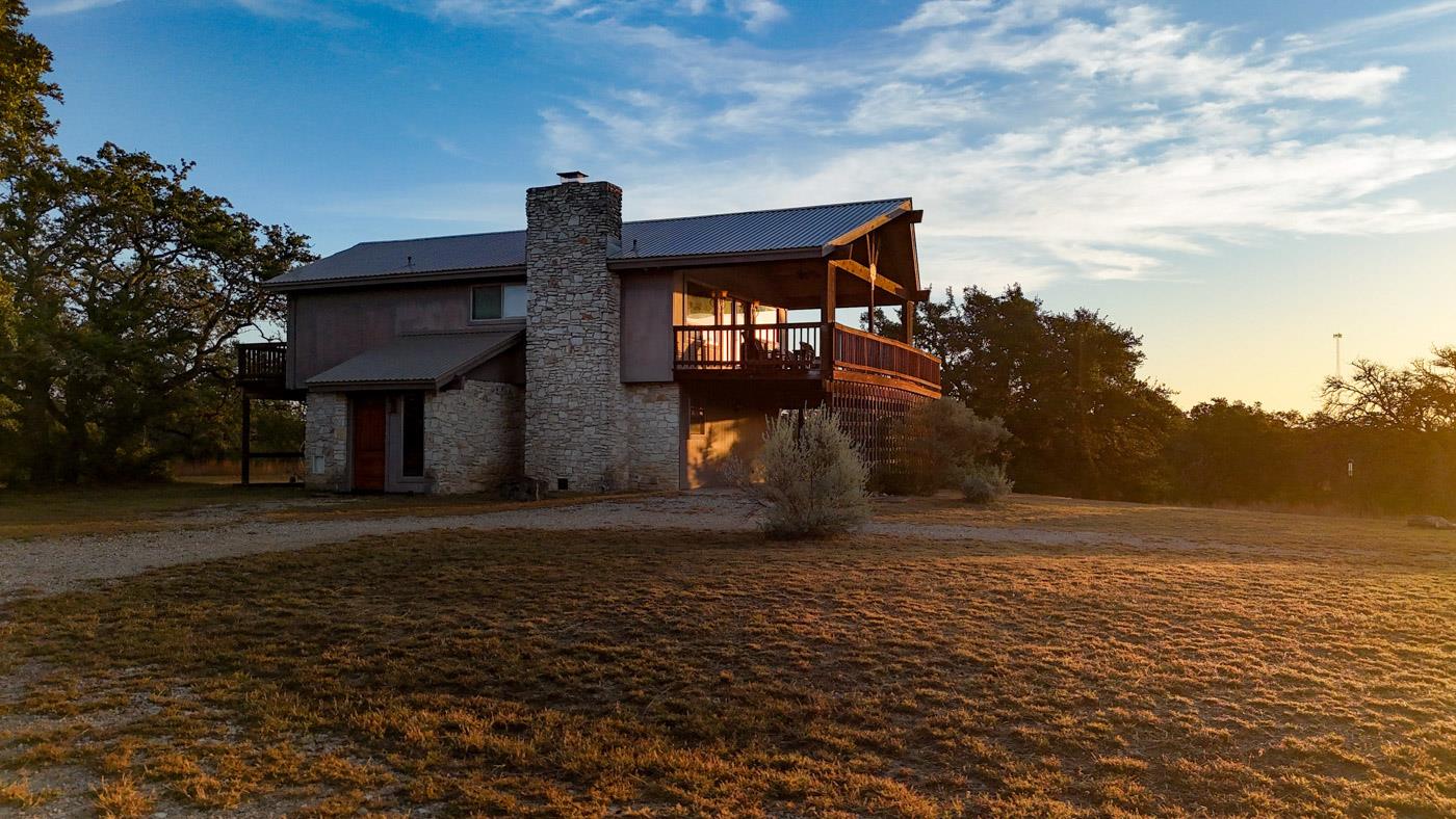310 Sandy Point RD, Wimberley, TX 78676 photo 5