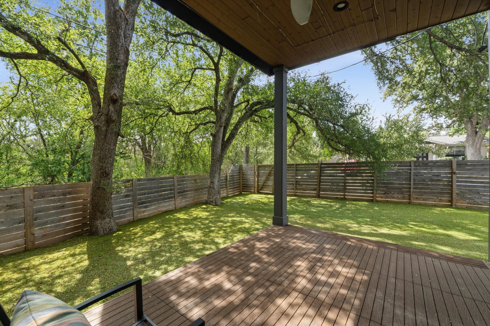 3304 17th ST #B, Austin, TX 78721 photo 2