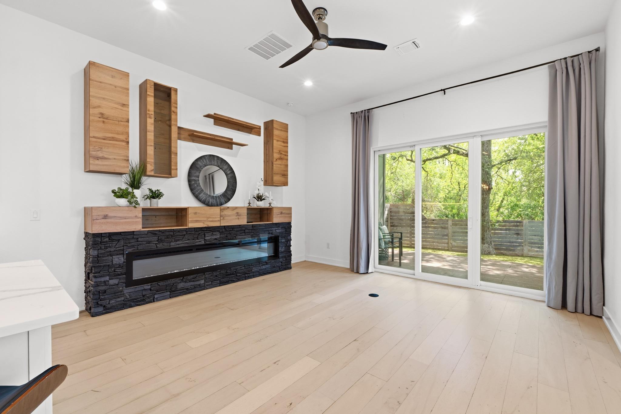 3304 17th ST #B, Austin, TX 78721 photo 3