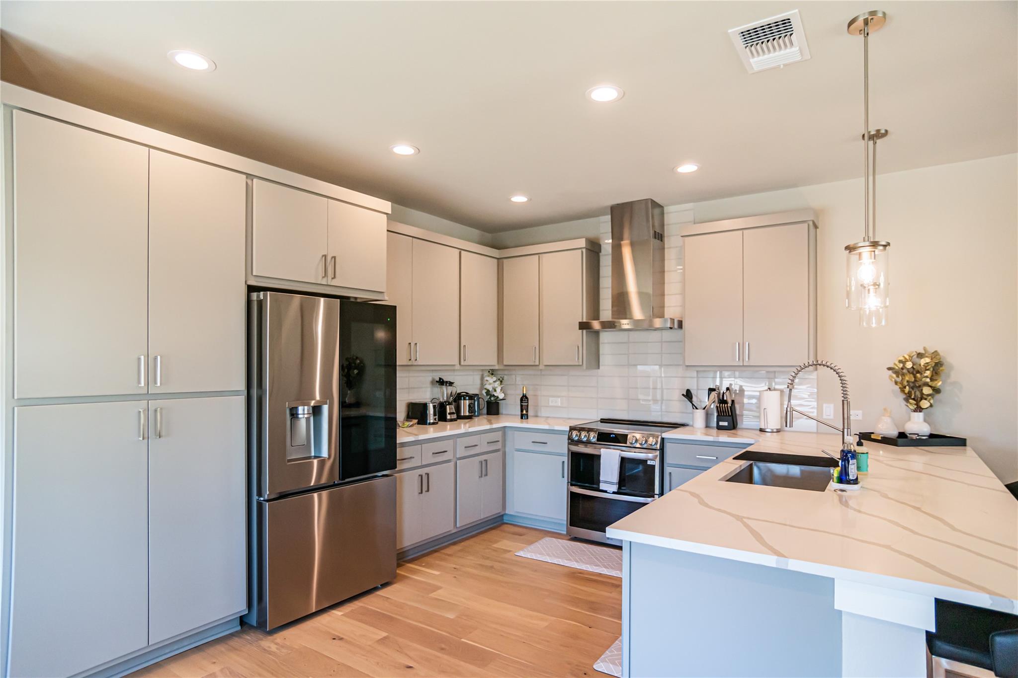 13309 Morris RD #11, Austin, TX 78729 photo 5