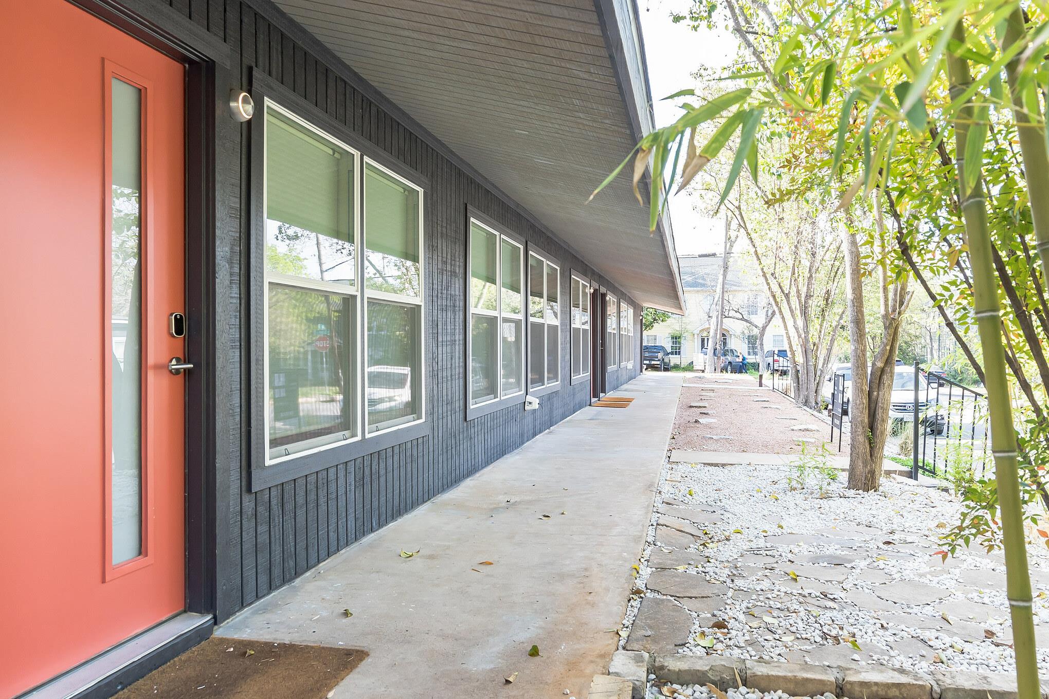 2201 Leon ST, Austin, TX 78705 photo 4