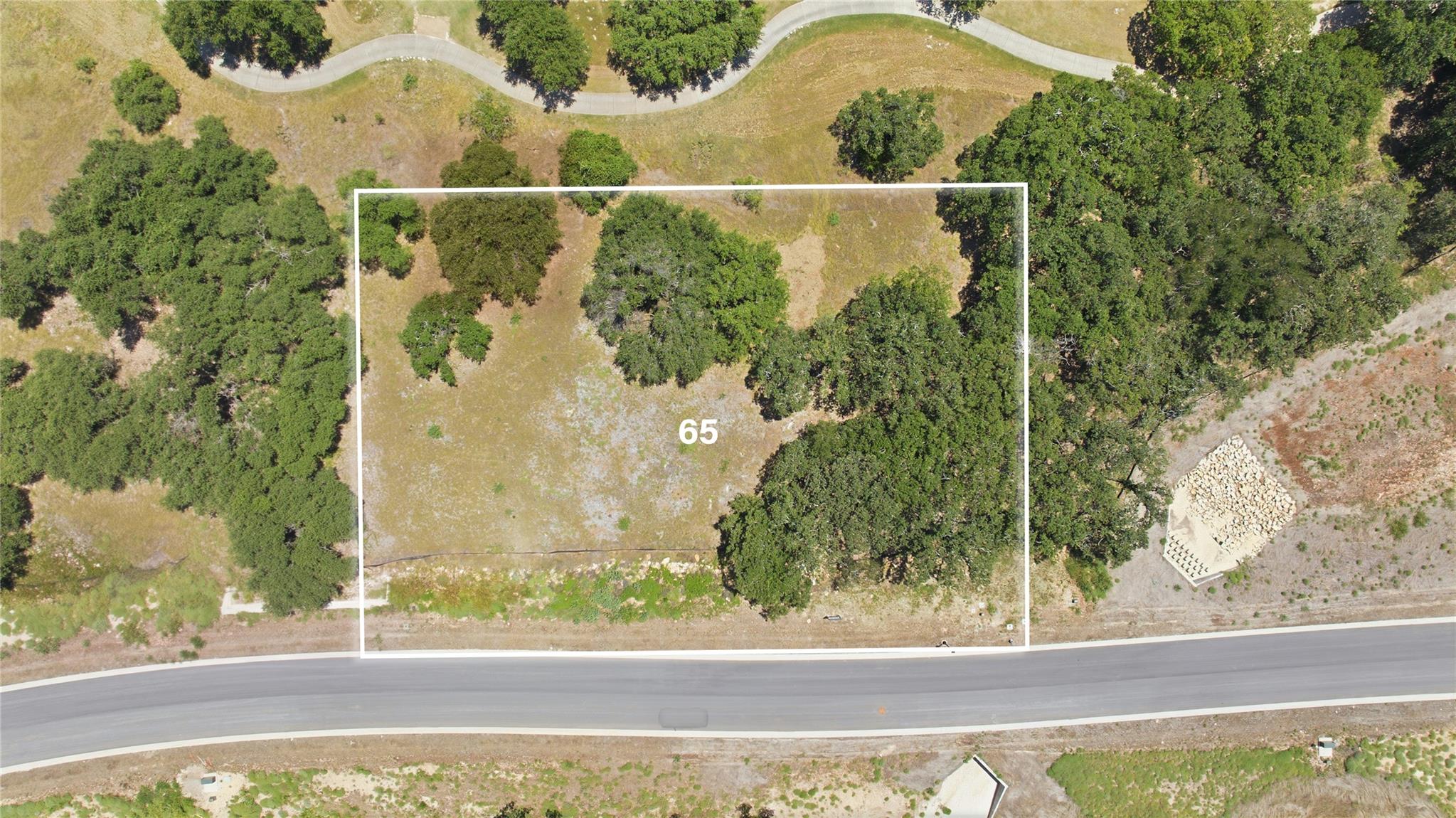 413 Lightning Ranch RD, Georgetown, TX 78628 photo 2