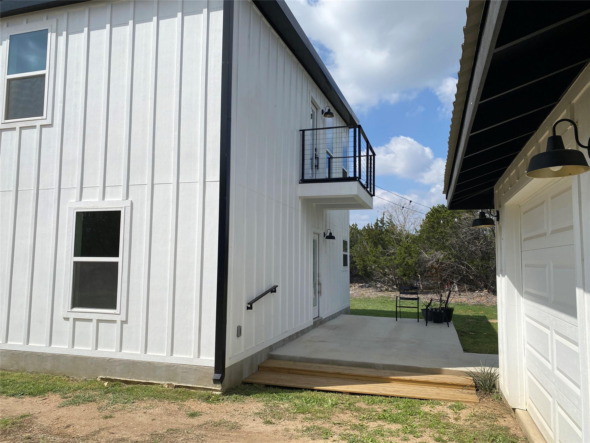 31 HEATHROW LN, Wimberley, TX 78676 photo 2