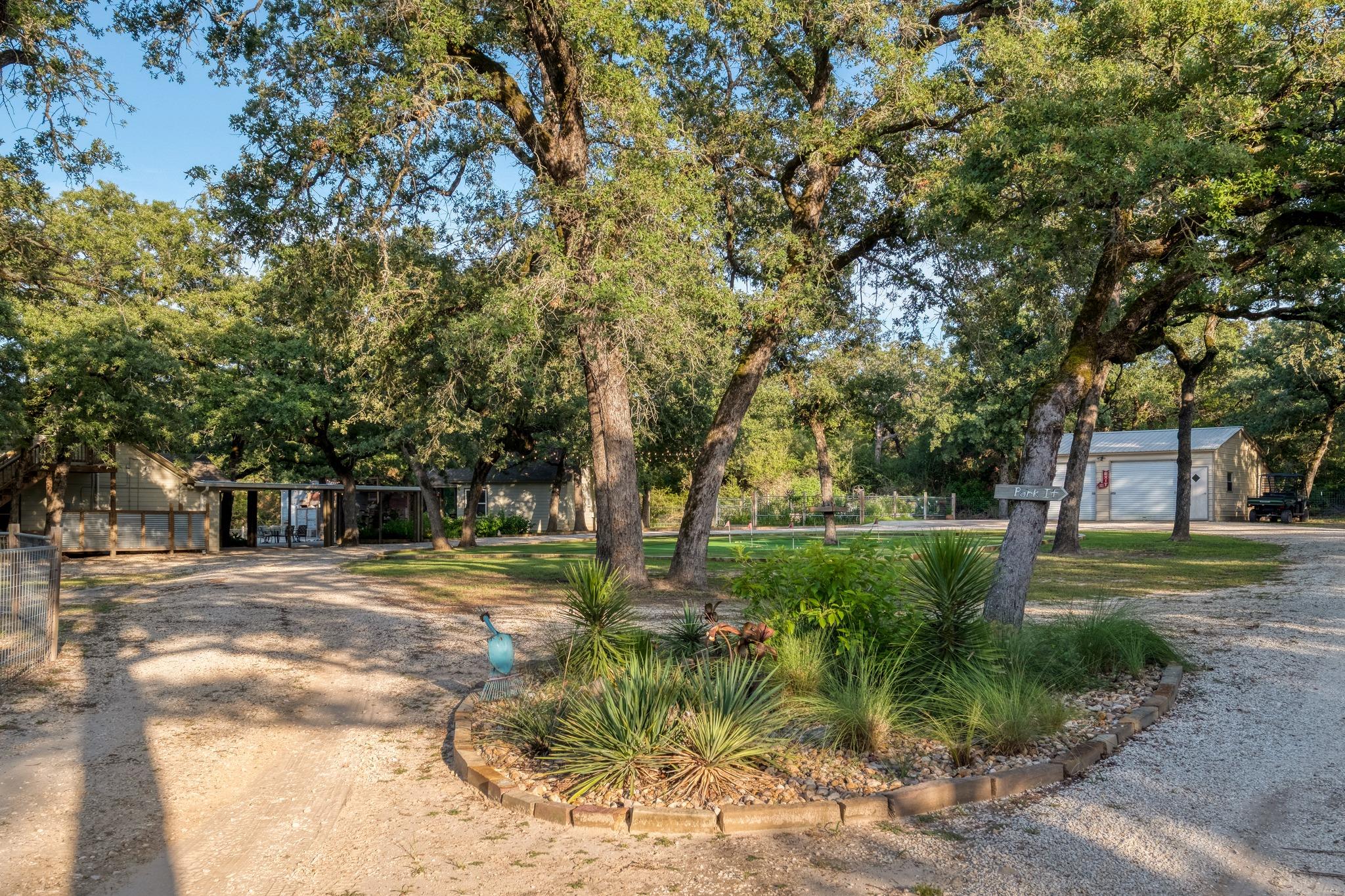 1474 County Road B, Lexington, TX 78947 photo 2