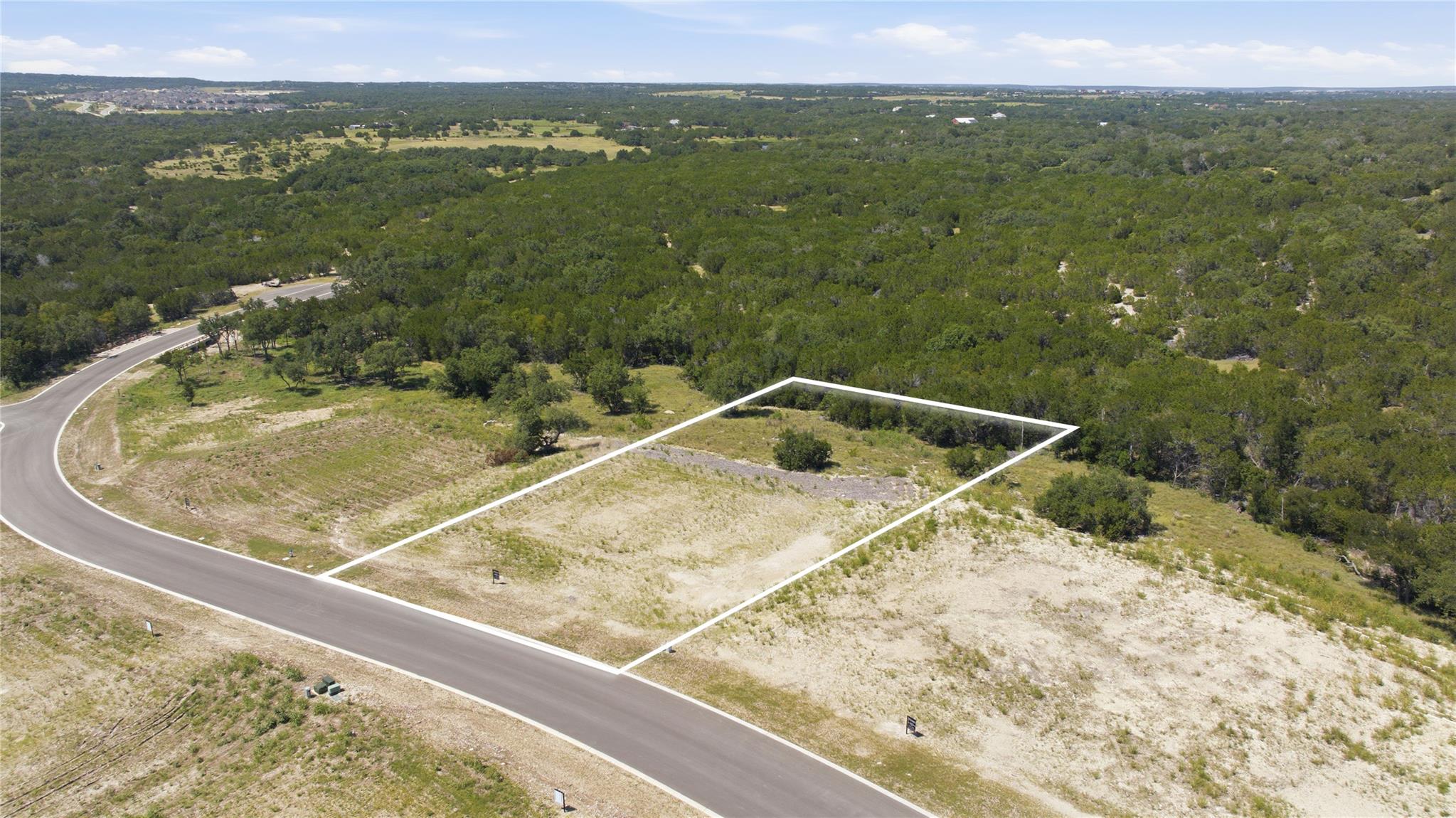 1232 Great Hills DR, Georgetown, TX 78633 photo 3
