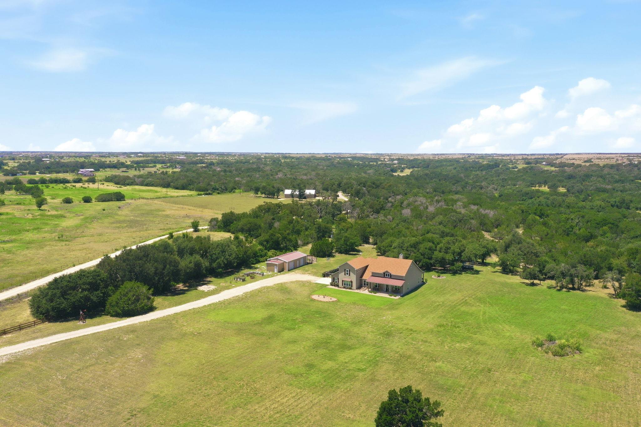 450 County Road 204, Liberty Hill, TX 78642 photo 2