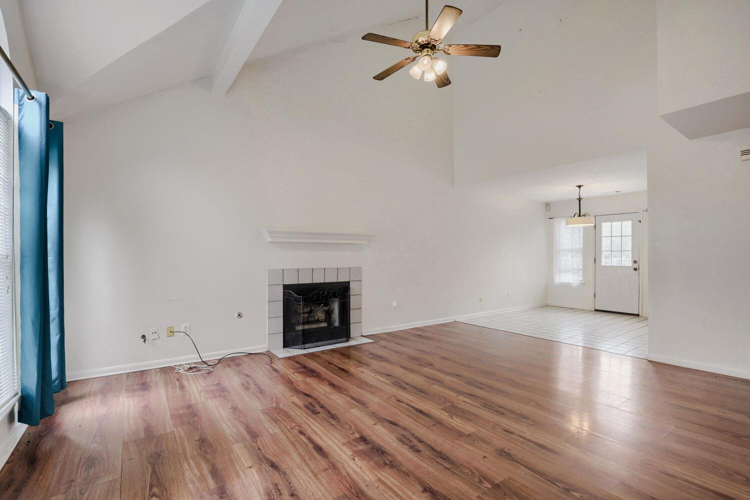 1910 Ireland DR, Leander, TX 78641 photo 4