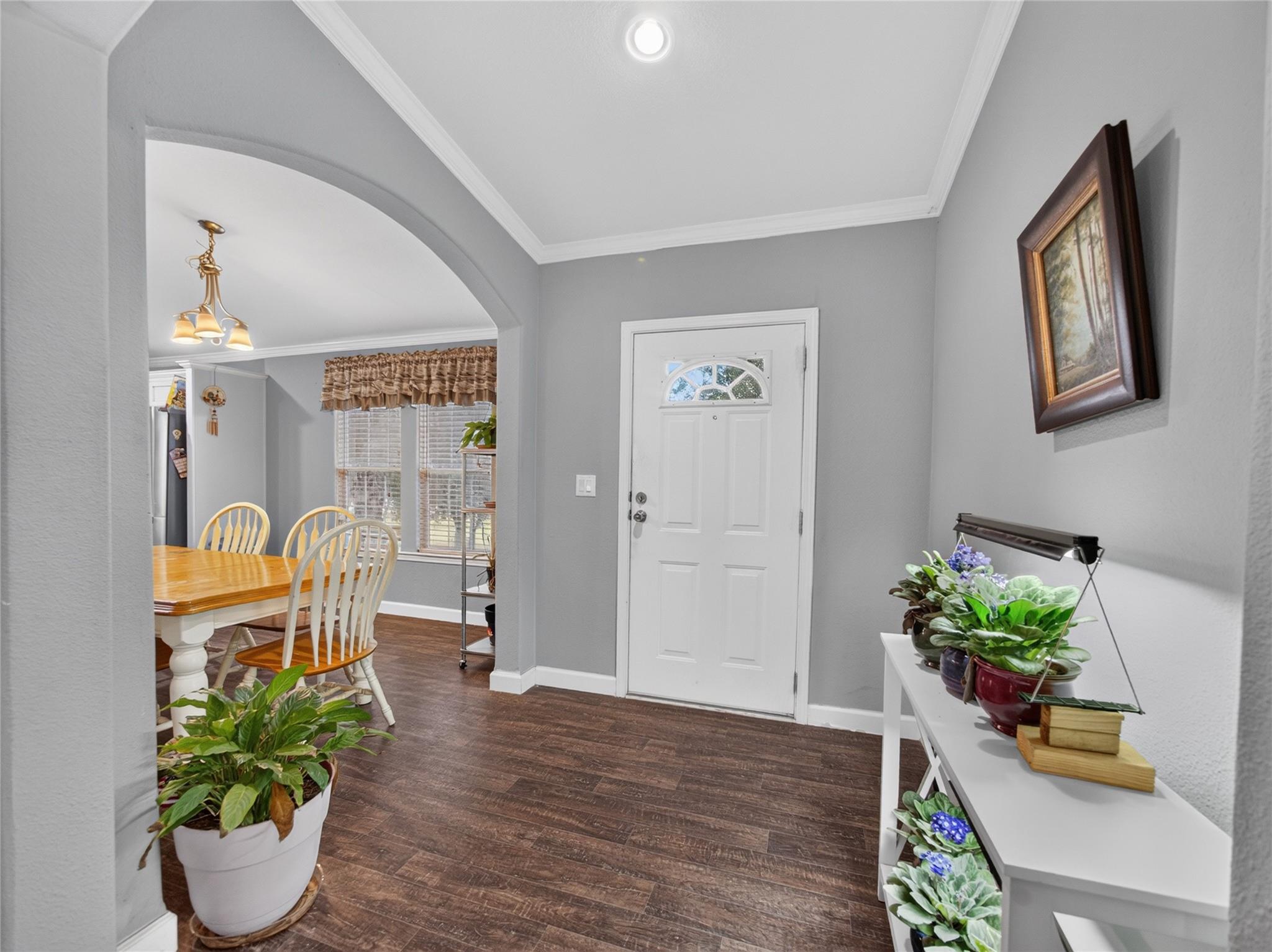 155 Hidden Oaks LOOP, Elgin, TX 78621 photo 4