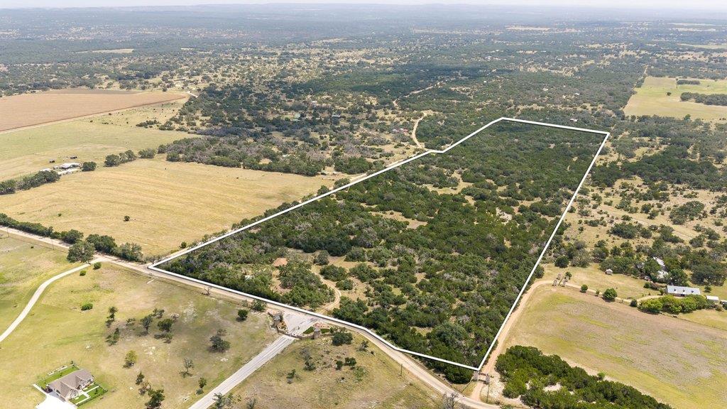 1984 Grape Creek RD, Fredericksburg, TX 78624 photo 2