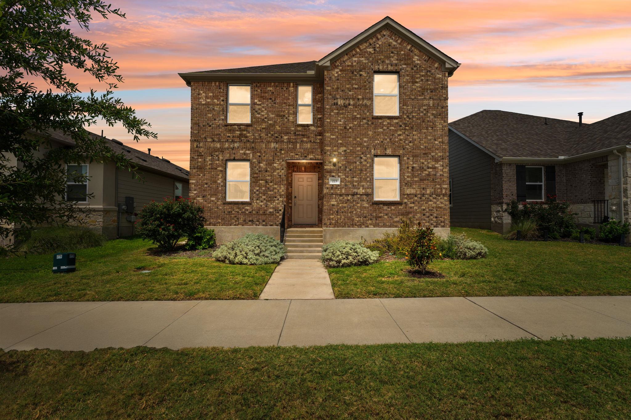 223 Flowers Ave, Hutto, TX 78634 photo 2