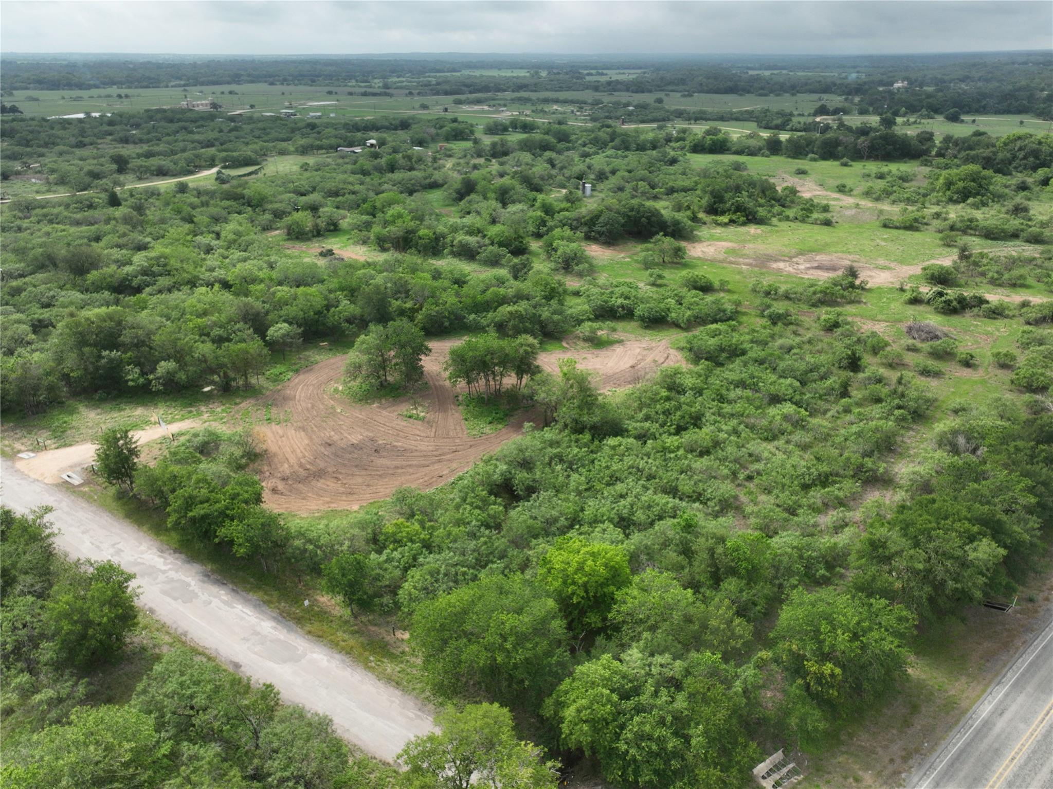 150 Pumper RD, Luling, TX 78648 photo 2