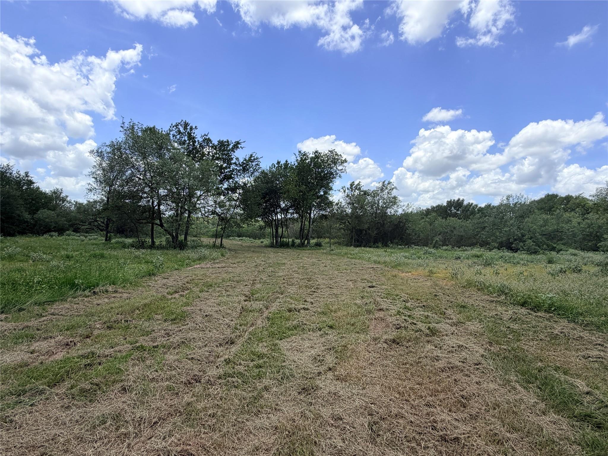 150 Pumper RD, Luling, TX 78648 photo 5