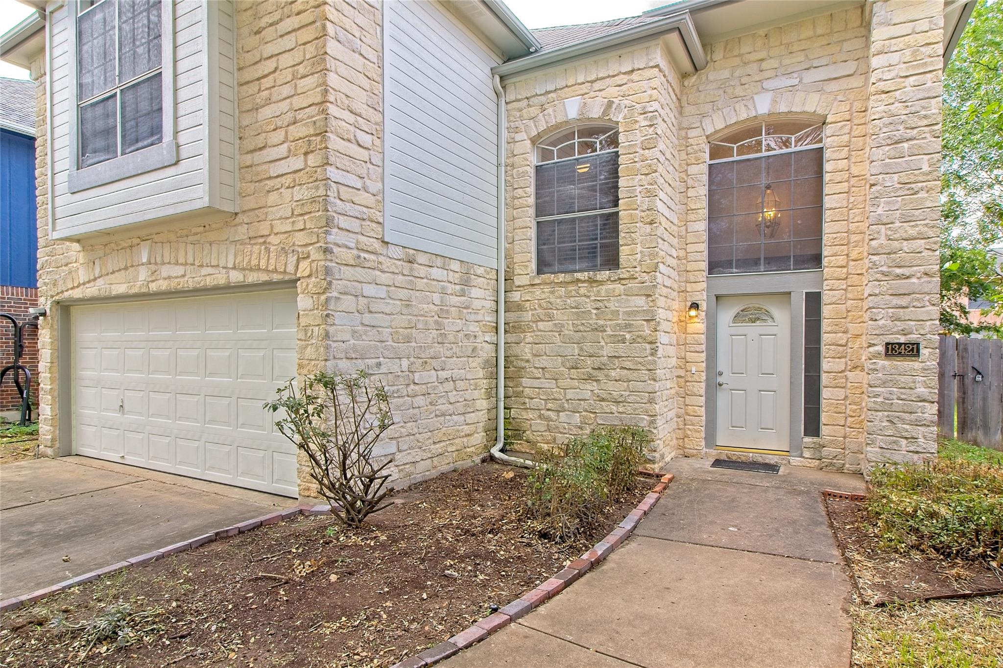 13421 Tossa LN, Austin, TX 78729 photo 2