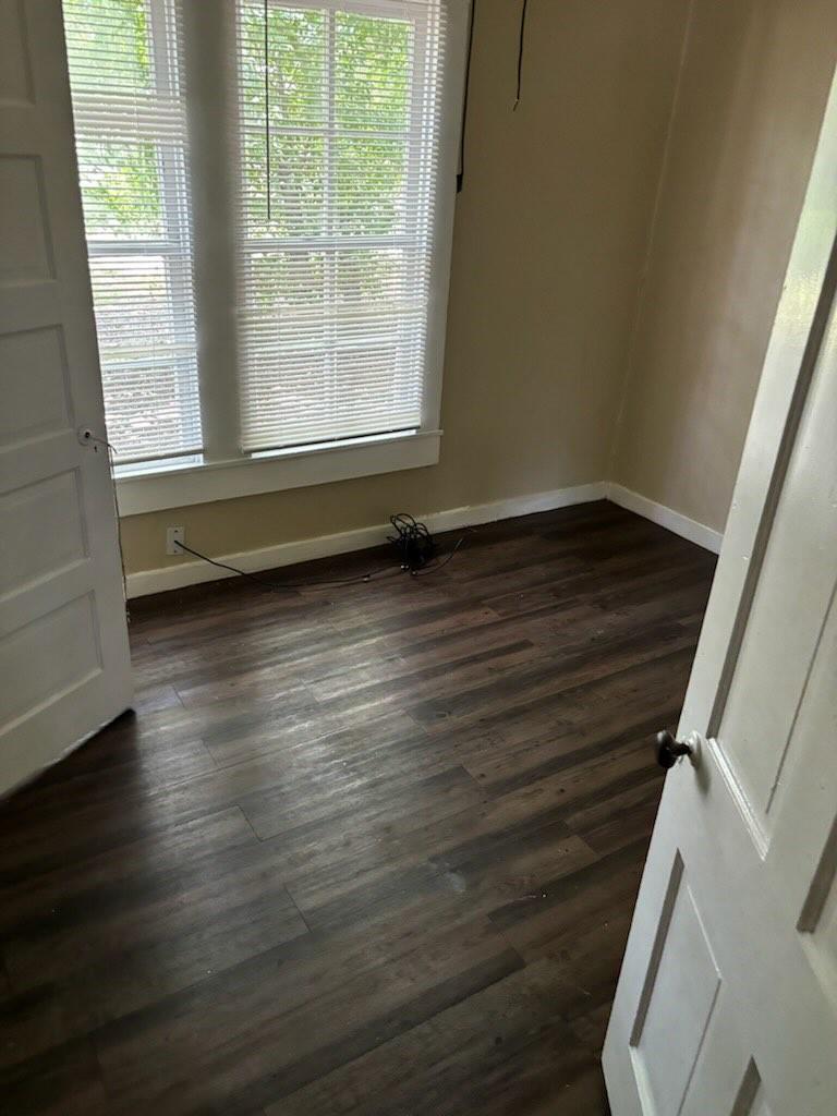 111 White Oak ST, Lockhart, TX 78644 photo 5