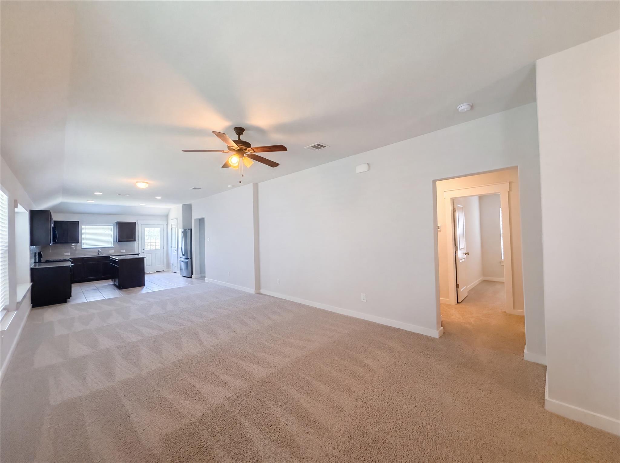5909 Urbano BND #23, Round Rock, TX 78665 photo 3