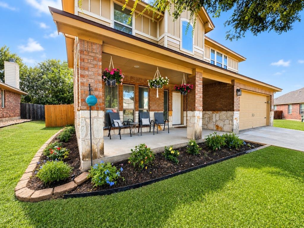 1061 Hot Spring VLY, Buda, TX 78610 photo 3
