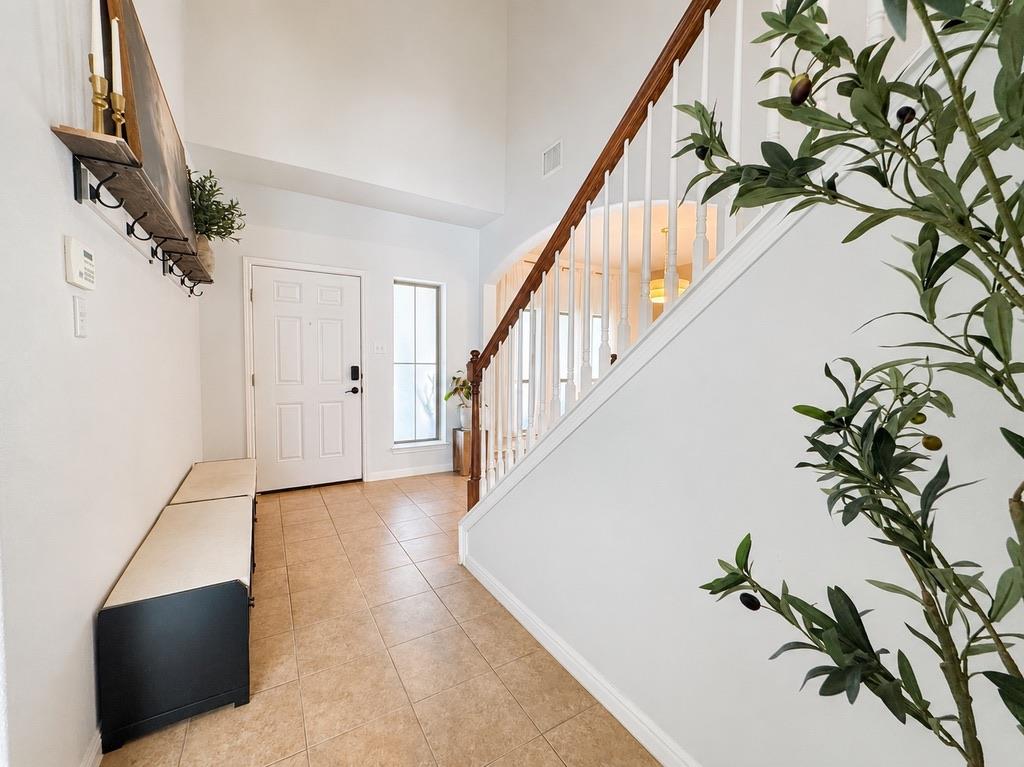 1061 Hot Spring VLY, Buda, TX 78610 photo 5