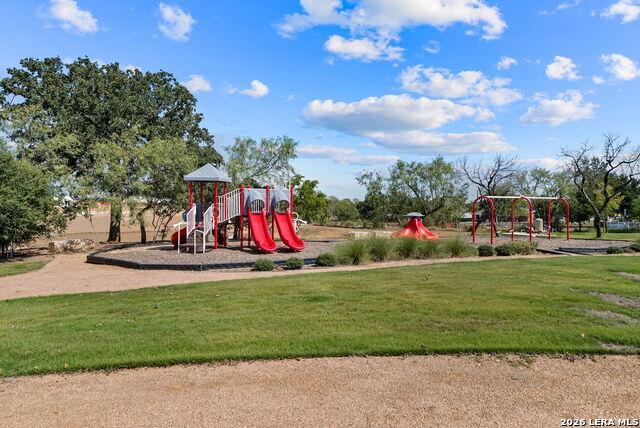 108 Bayberry CT, La Vernia, TX 78121 photo 4
