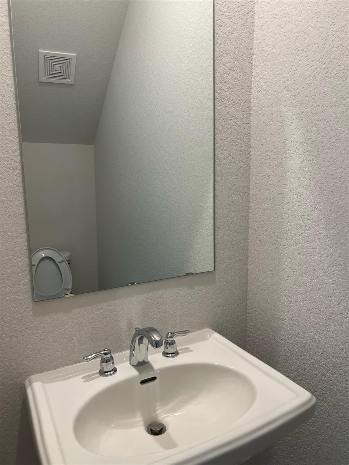 15501 Ellinger DR, Austin, TX 78728 photo 4