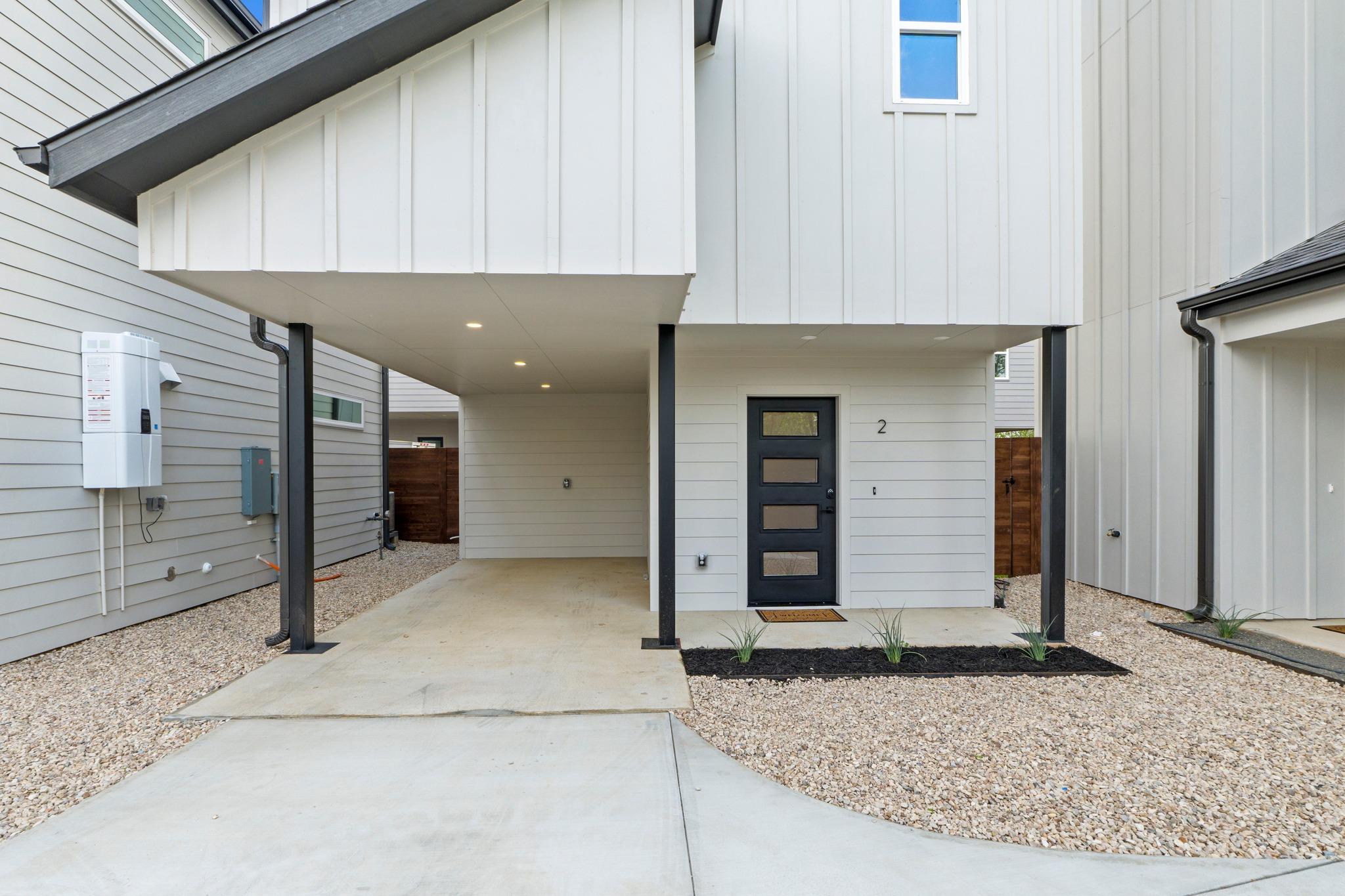 911 Calle Limon #2, Austin, TX 78702 photo 2
