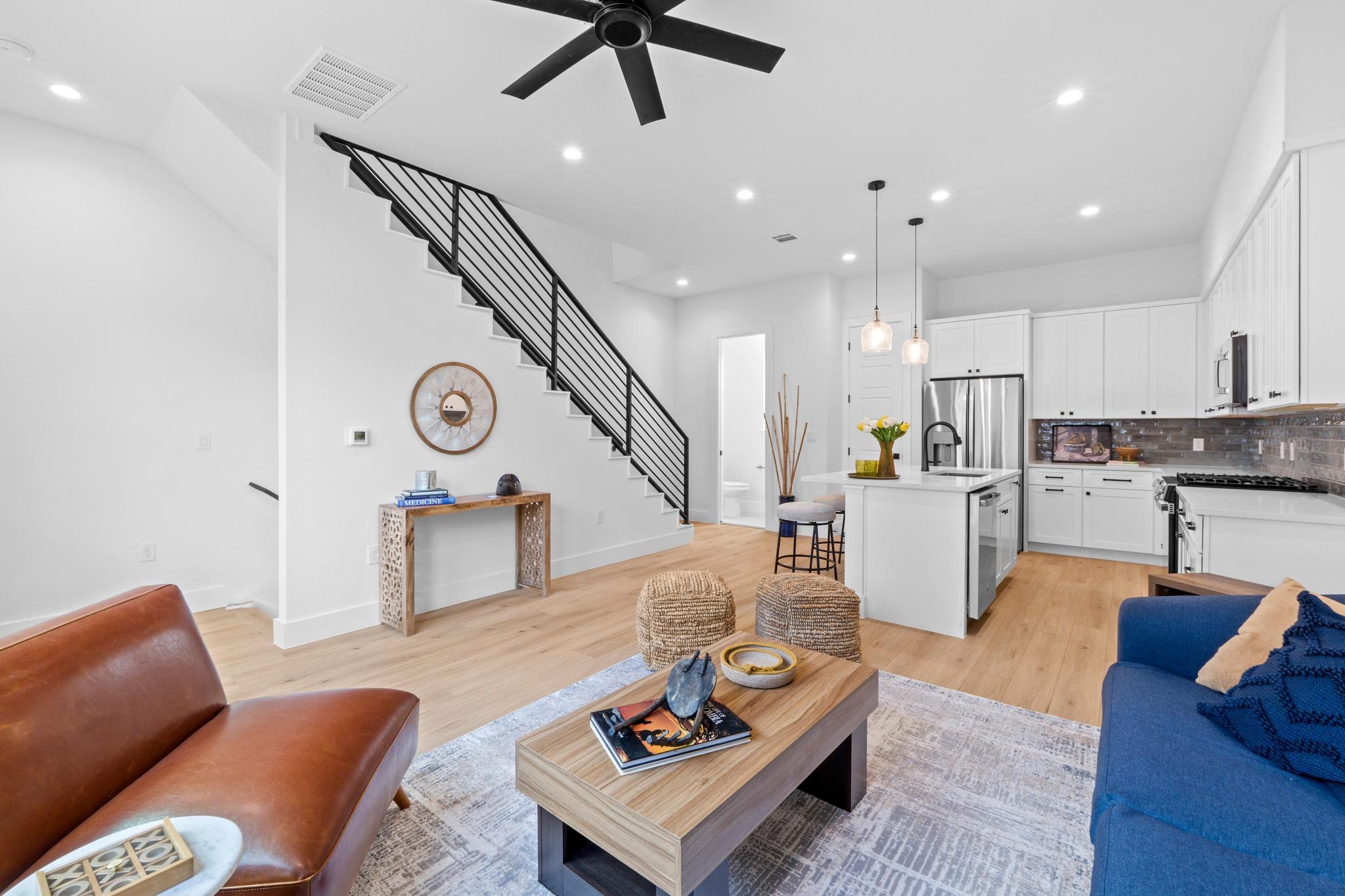 911 Calle Limon #2, Austin, TX 78702 photo 3