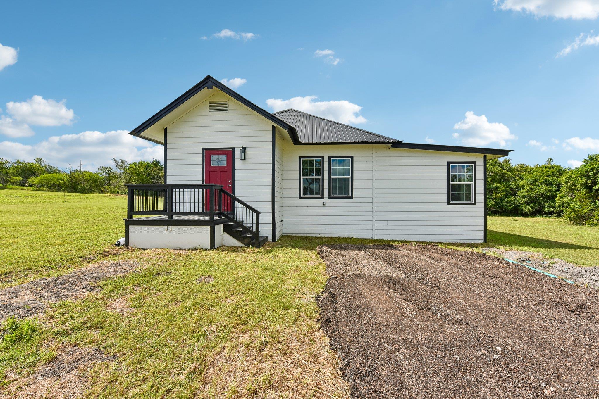 Estrada Hill County Estate