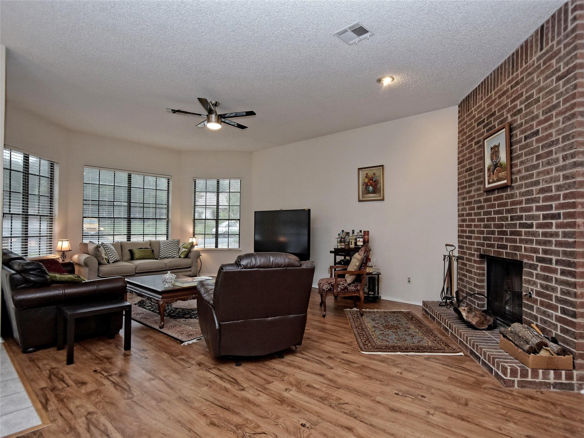 7801 Palacios DR, Austin, TX 78749 photo 5