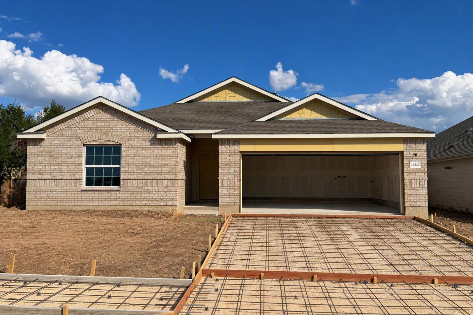 13523 Barn Chime ST, Elgin, TX 78621 photo 2