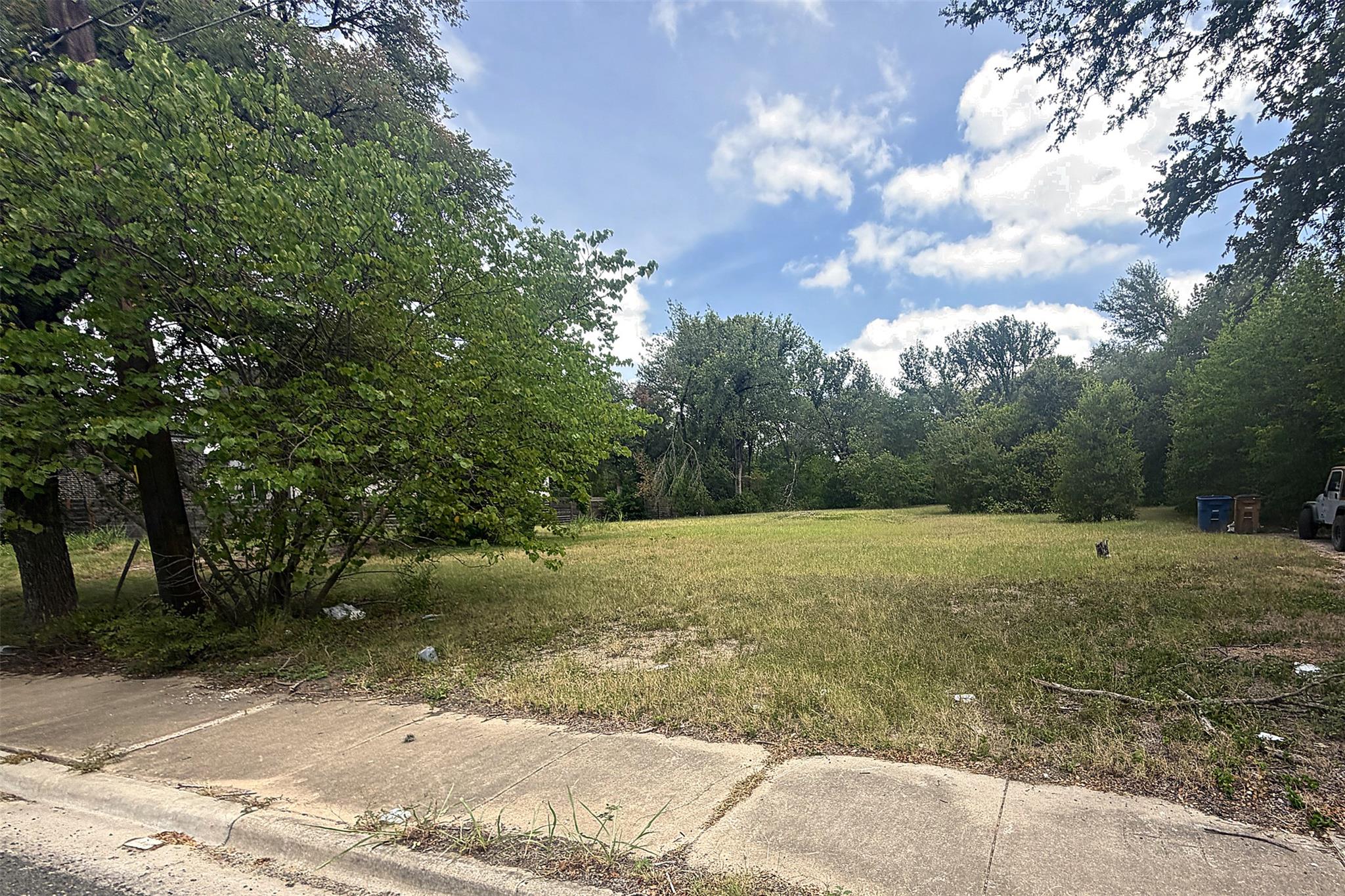 5108 Heflin LN, Austin, TX 78721 photo 3